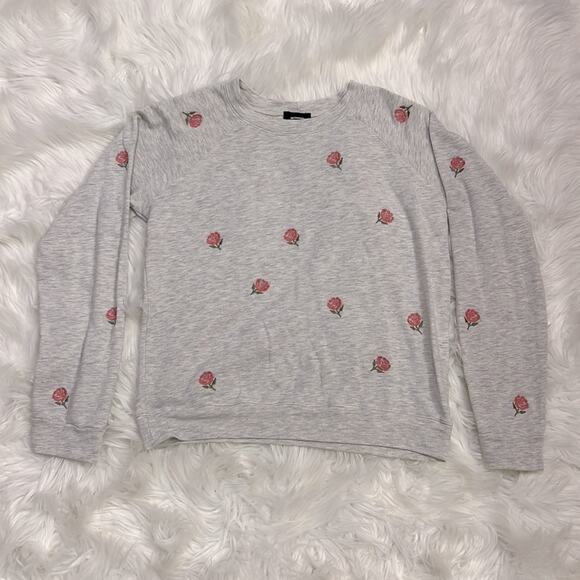 Monrow Raglan pull over floral embroidered grey and pink size small - Picture 5 of 8